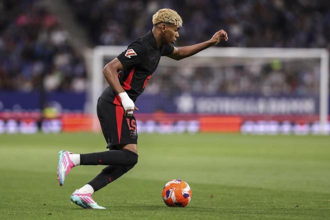 百家乐新手别急着加码（新手玩百家乐，切勿急于加码）